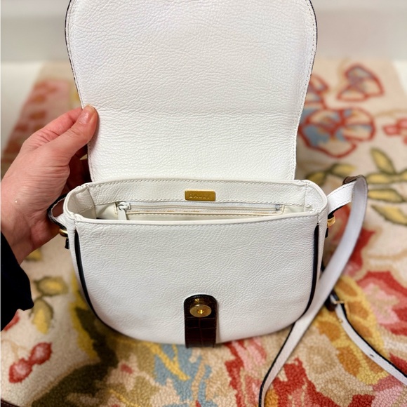 BALLY Vintage Two-Tone Leather Crossbody W/ Brown Croc Flap & Whte Pebbled Body - Picture 8 of 16